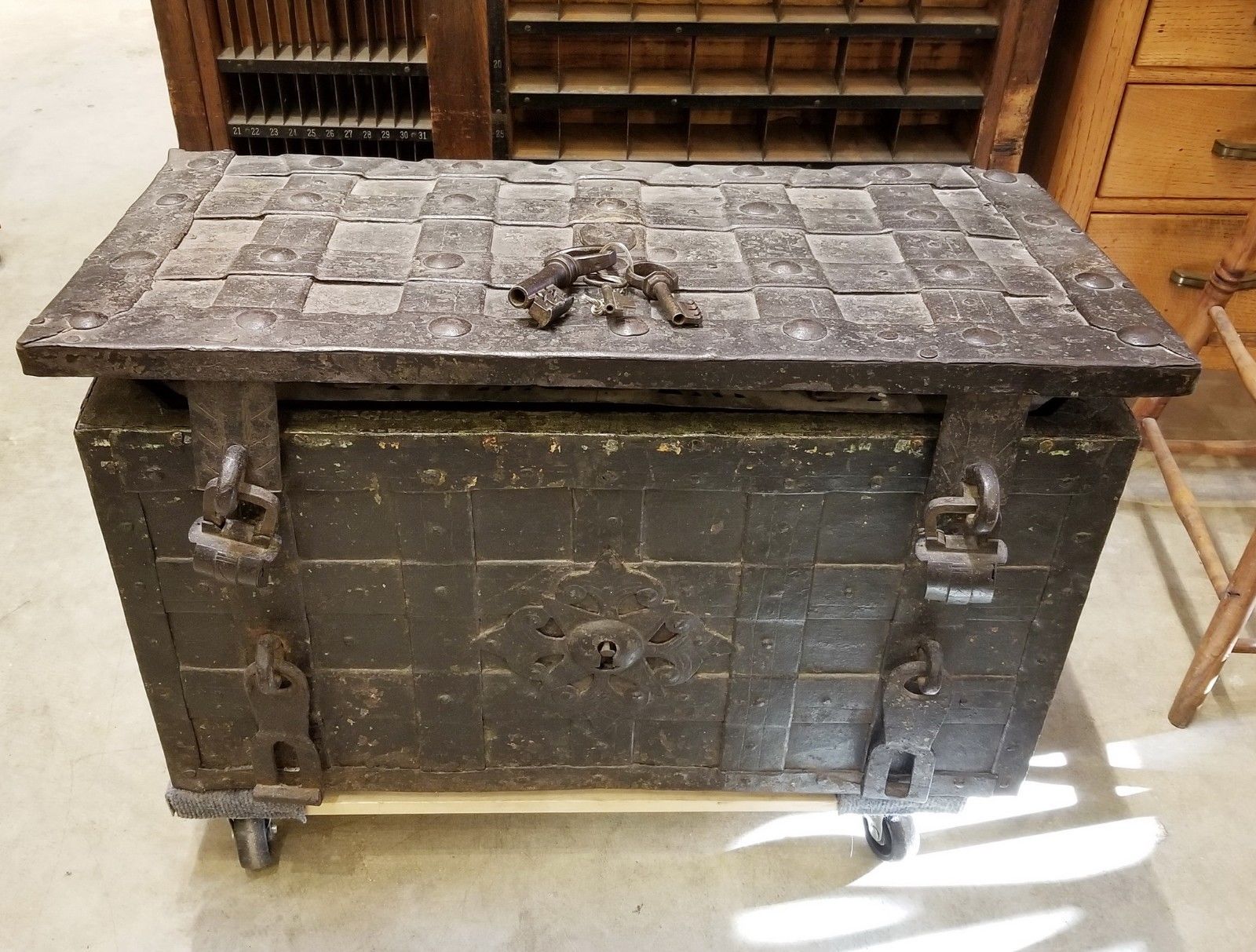 Malles antiques : 5 pièces exceptionnelles avec MeilleurVendeur.com